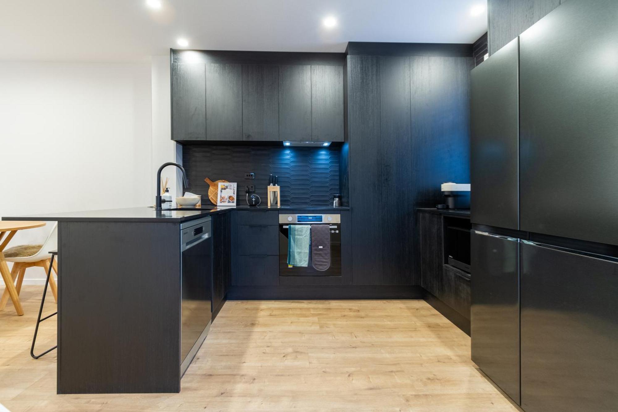 Stylish 3 Bedroom Home In Prime City With Garage Крайстчёрч Экстерьер фото